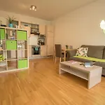 In Beim Lkh Апартаменти Грац