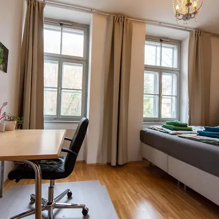 In Beim Lkh Apartment *